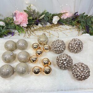 18 gold glass & fillers Christmas ornaments